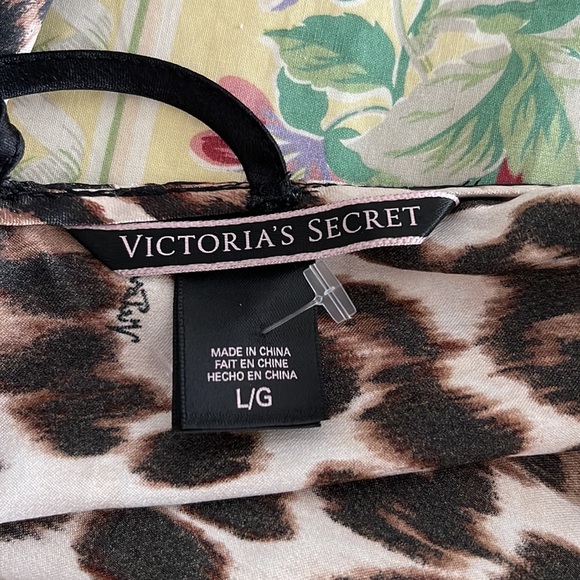 Victoria Secret silky soft animal print with black lace - Picture 7 of 8